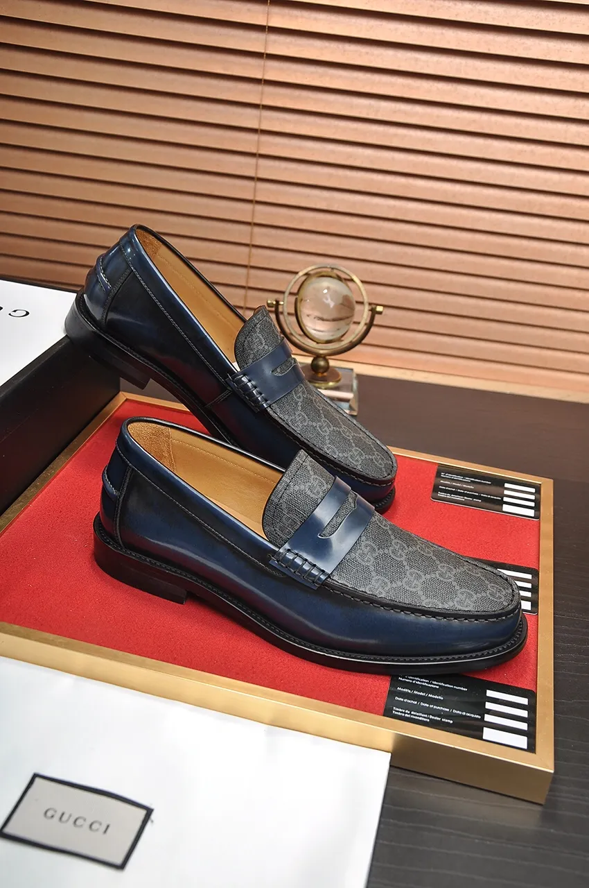 Men's shoes💰560💶Italy's top luxury men's shoe giant (GUCCI) (Gucci) (full cowhide lining) new arrival🍃Original European style🔰 Pleasant to the eye😍In order to make the shoes more durable and non-deformable🌀The production continues to follow traditional methods but there is still no lack of innovation💪Choose original sheepskin for the leather♻️ Smooth and natural And extra bright ⭐Made of imported cowhide, the first choice of rich people 38-45 (45 customized)